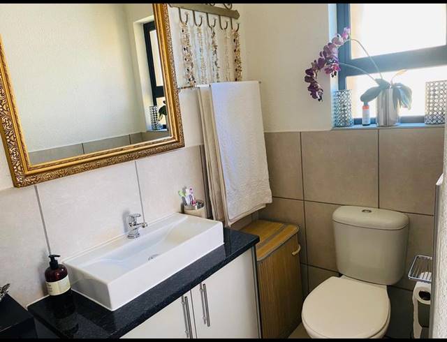 3 BEDROOM APARTMENT FOR SALE IN RAVENSWOOD